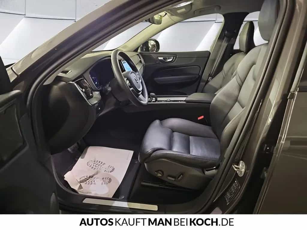 Volvo XC60 B4 D Plus Dark ACC BLIS V-LED 4xSHz MEM HK 02/2024-photo-6