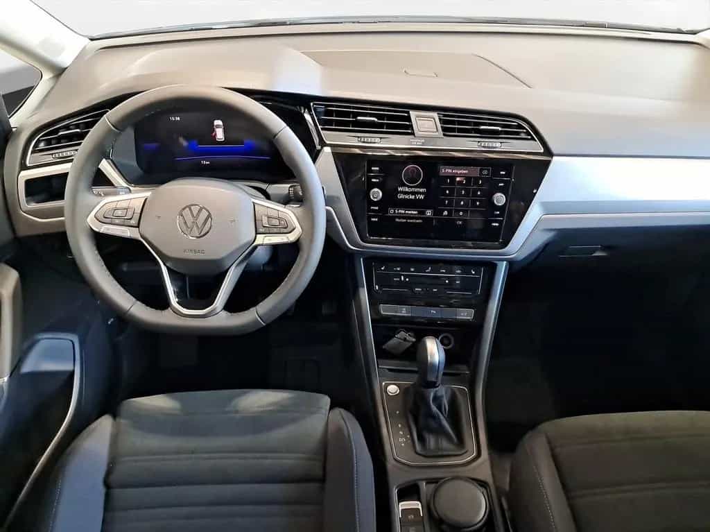 Volkswagen Touran Comfortline 1.5 TSI (150 PS) DSG | 7-Si. 03/2026-photo-8