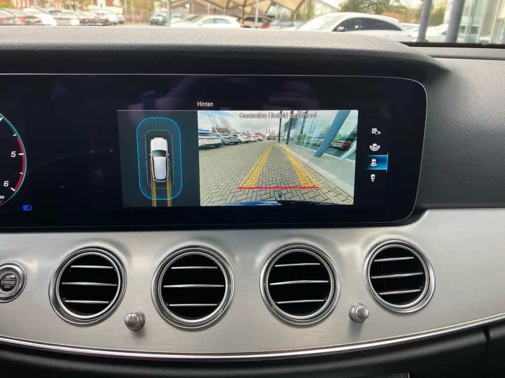 Mercedes-Benz E-Class 200 d T Avantgarde Widescreen MBUX AHK Kamera 10/2020-photo-26