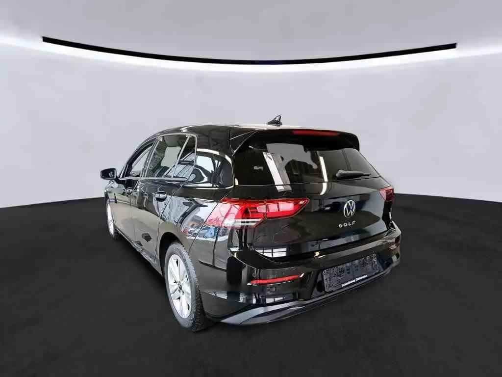 Volkswagen Golf VIII Lim. Life 1.5TSI+96kW+SHZ 01/2023-photo-1