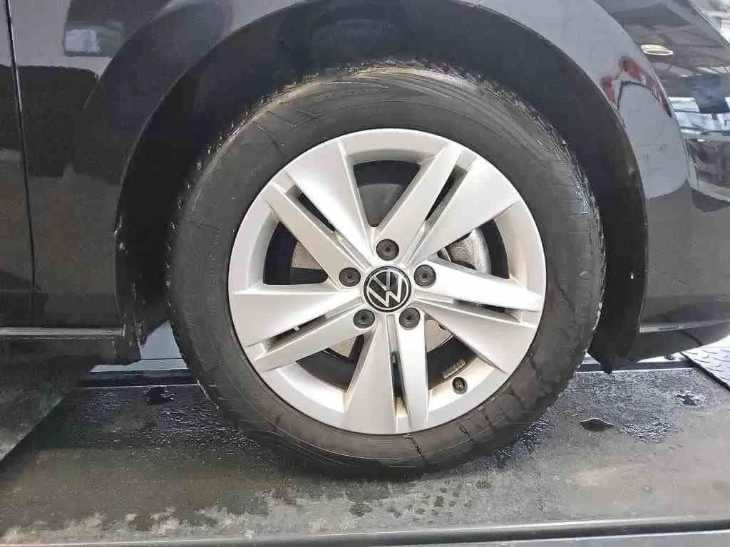 Volkswagen Golf VIII Lim. Life 1.5TSI+96kW+SHZ 01/2023-photo-3