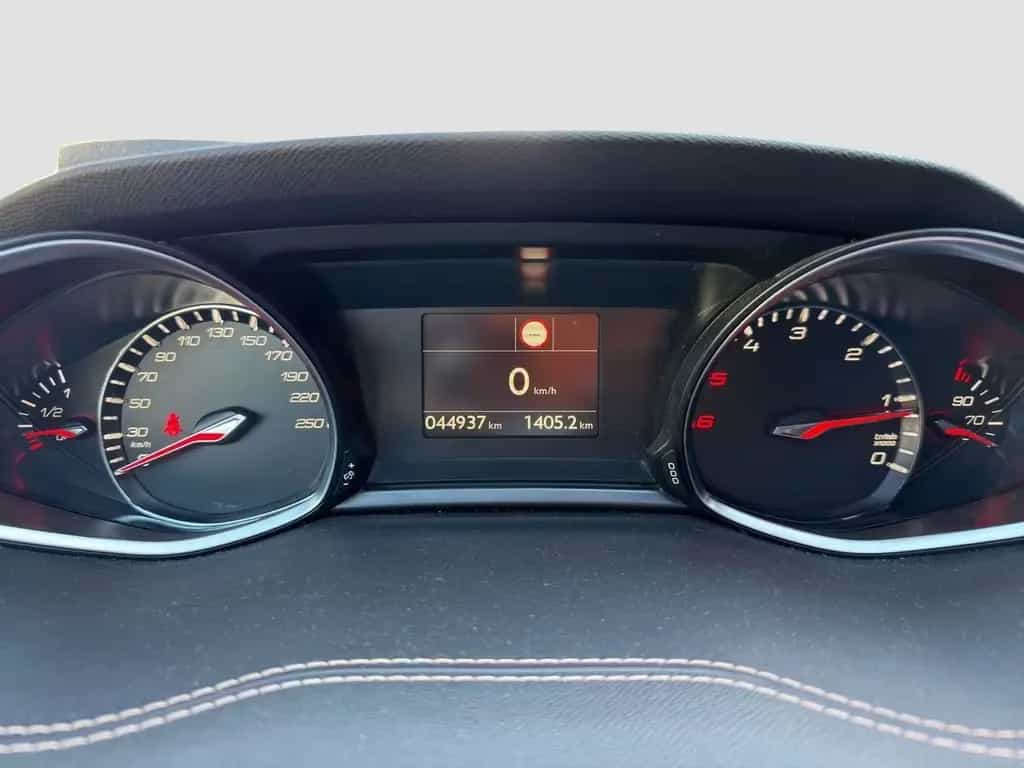 Peugeot 308 GT - LINE Navi LED Sportsitze R-Cam PDC v+h 09/2018-photo-16