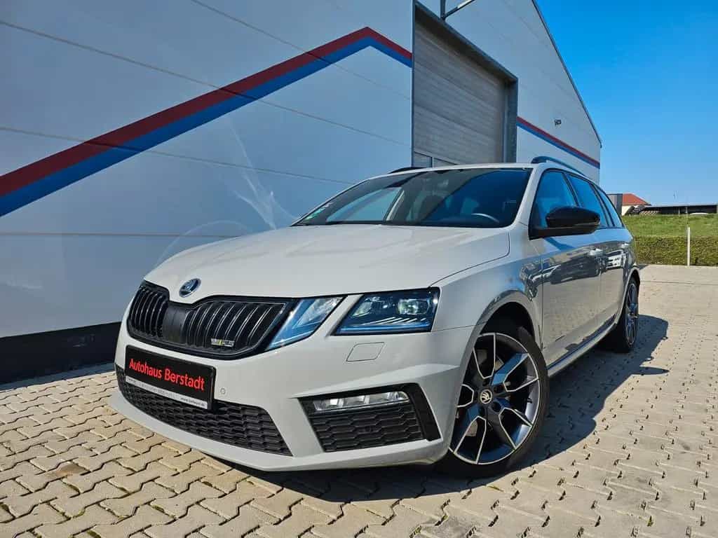 Skoda Octavia Combi RS 03/2018-photo-0