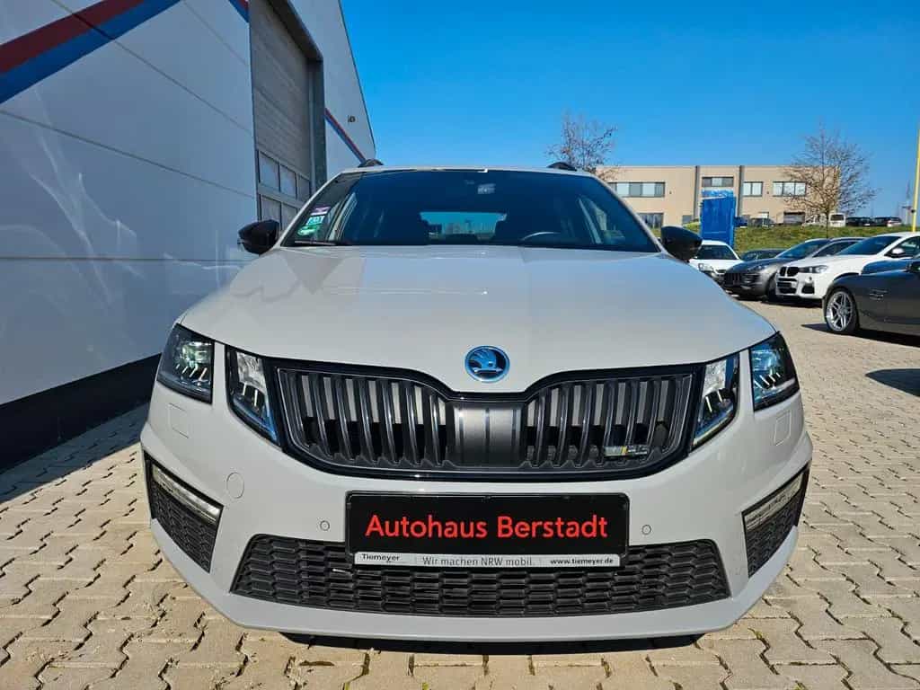 Skoda Octavia Combi RS 03/2018-photo-1