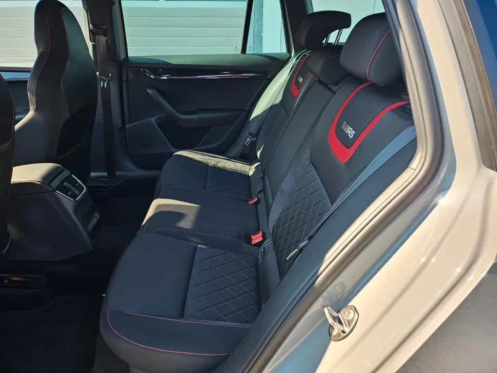 Skoda Octavia Combi RS 03/2018-photo-13