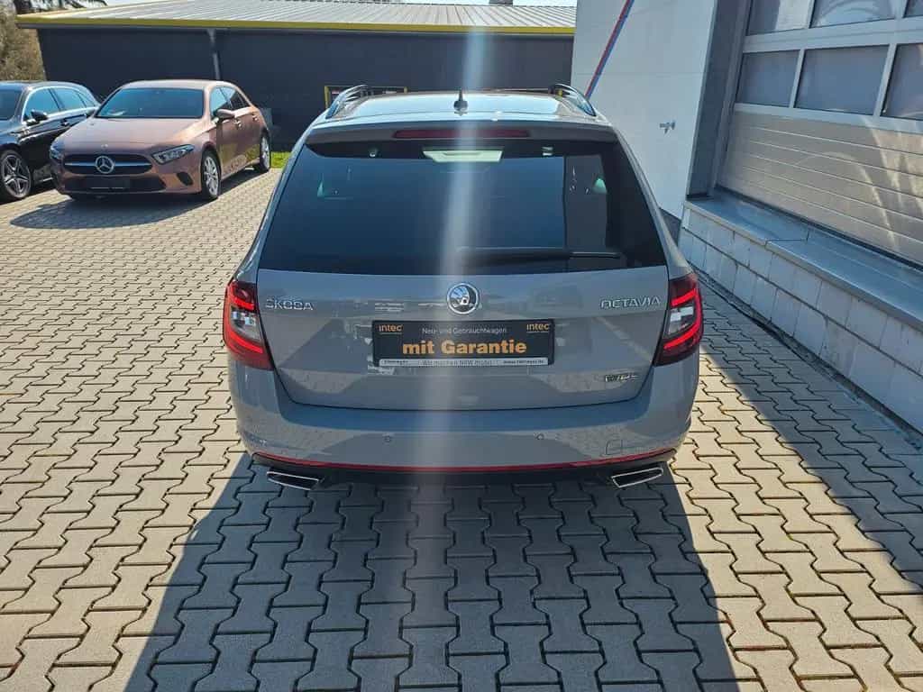 Skoda Octavia Combi RS 03/2018-photo-25