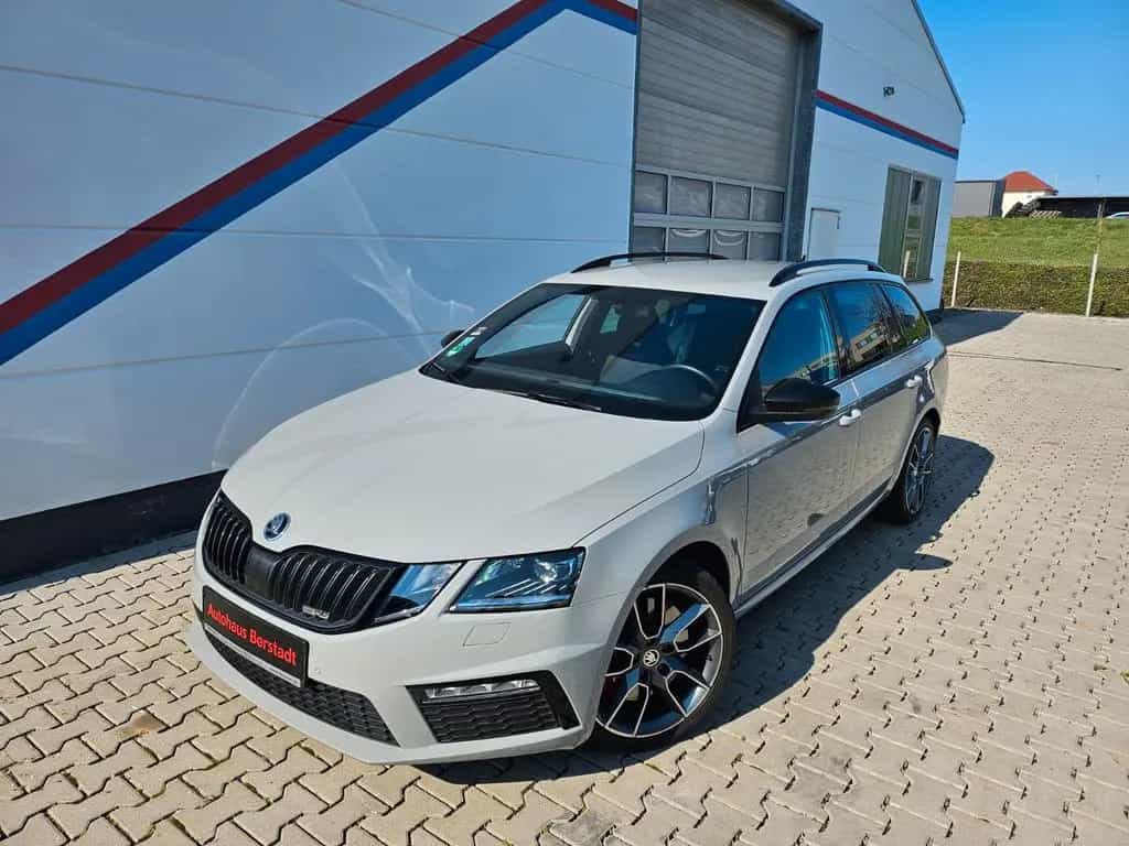 Skoda Octavia Combi RS 03/2018-photo-26