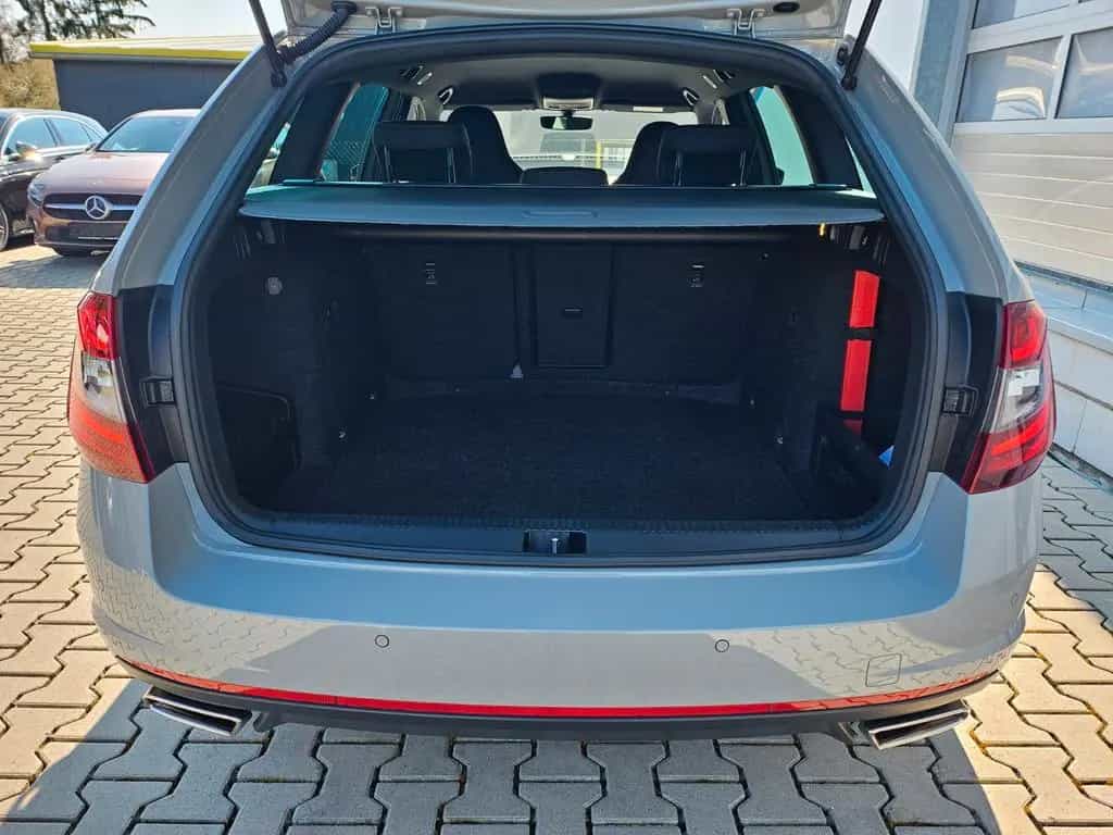 Skoda Octavia Combi RS 03/2018-photo-30
