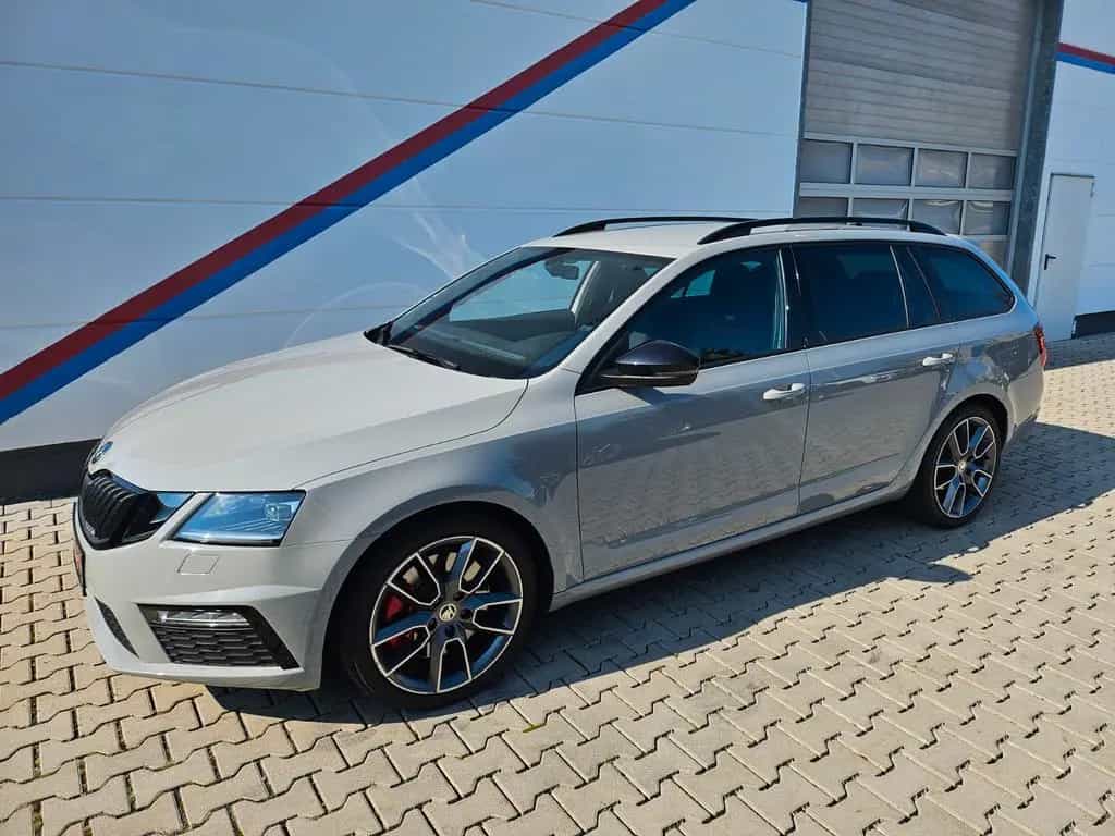 Skoda Octavia Combi RS 03/2018-photo-7