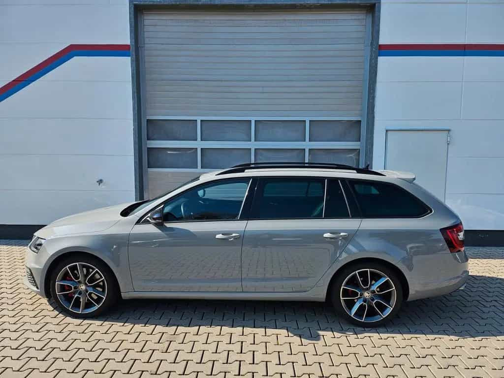Skoda Octavia Combi RS 03/2018-photo-9