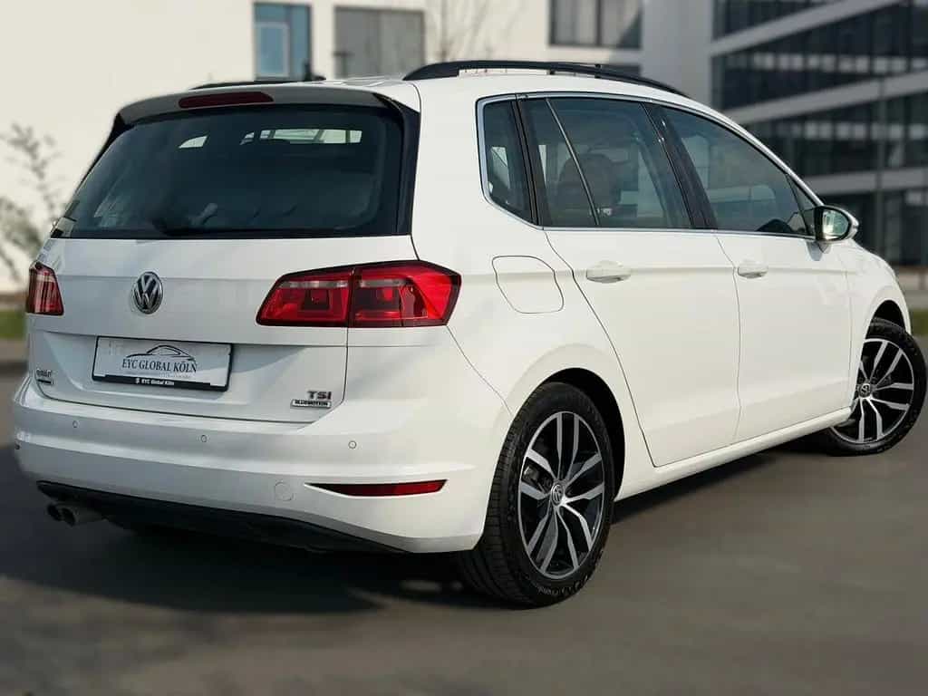 Volkswagen Golf Sportsvan VII Highline1.4TSi.Bi-Xenon,Autom 11/2015-photo-2