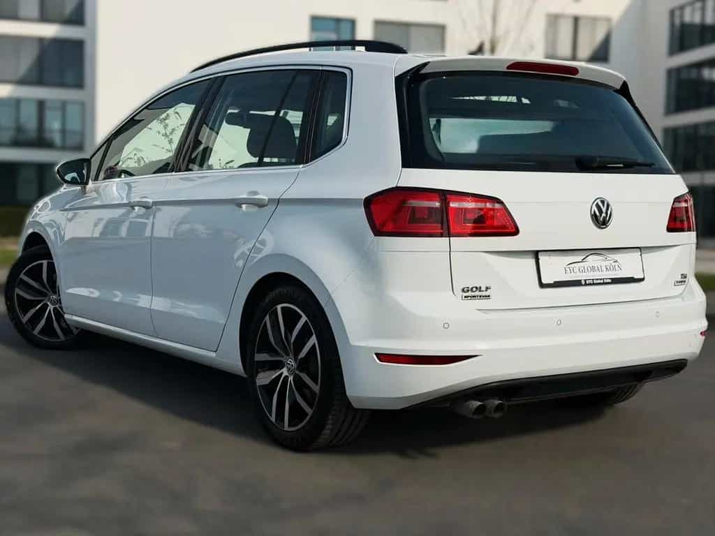 Volkswagen Golf Sportsvan VII Highline1.4TSi.Bi-Xenon,Autom 11/2015-photo-3
