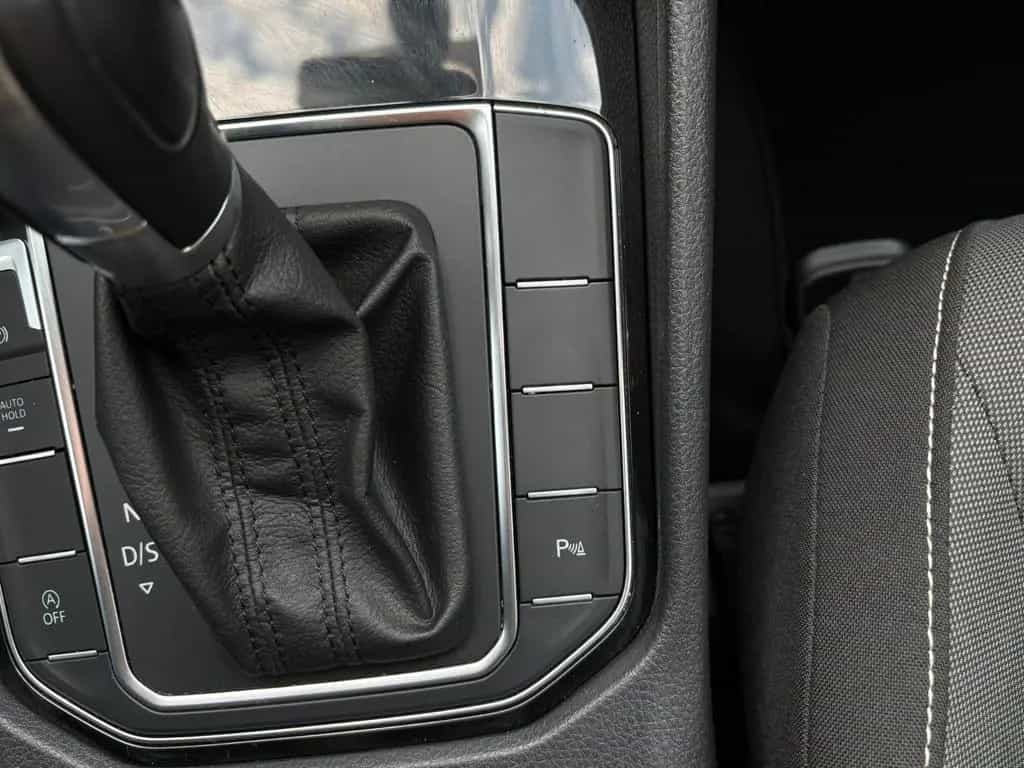 Volkswagen Golf Sportsvan VII Highline1.4TSi.Bi-Xenon,Autom 11/2015-photo-31