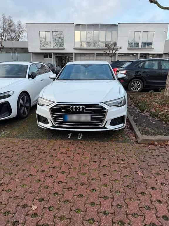 Audi A6 C8 40 TDI Scheckheftgepflegt, alle... 11/2018-photo-4