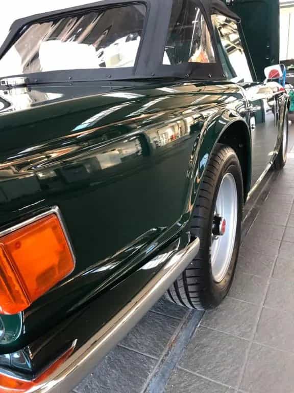 Triumph TR6 PI 08/1970-photo-1