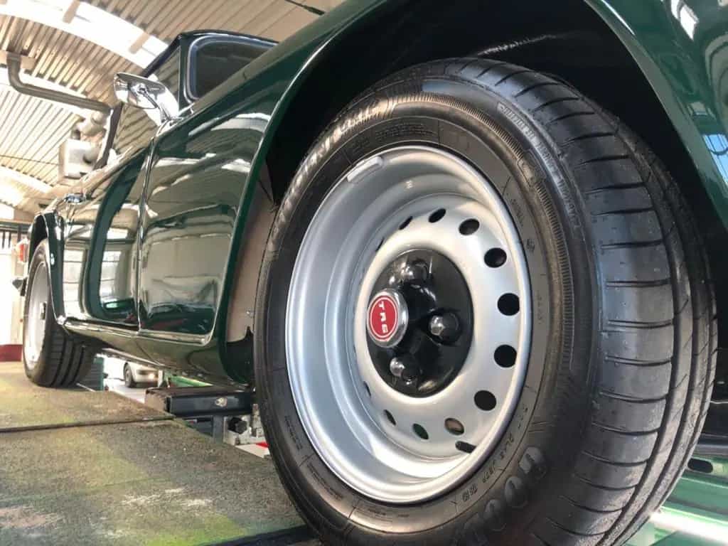 Triumph TR6 PI 08/1970-photo-9
