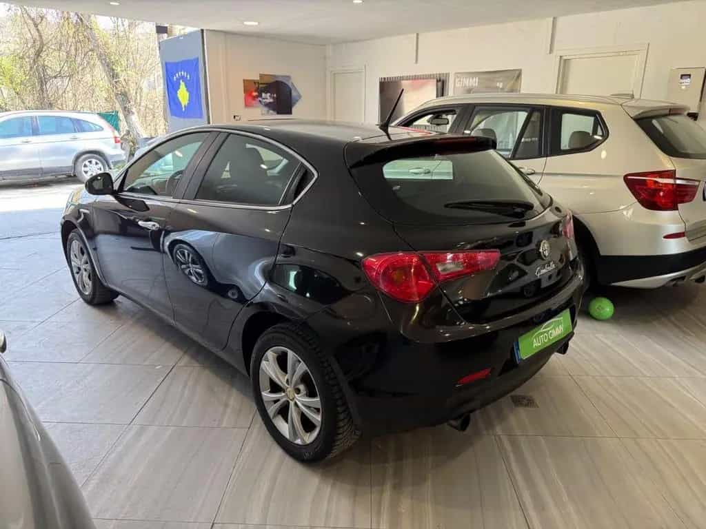 Alfa Romeo Giulietta 2.0 JTDm 2013 03/2013-photo-1