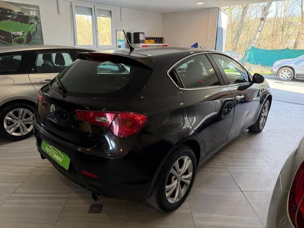 Alfa Romeo Giulietta 2.0 JTDm 2013 03/2013-photo-2