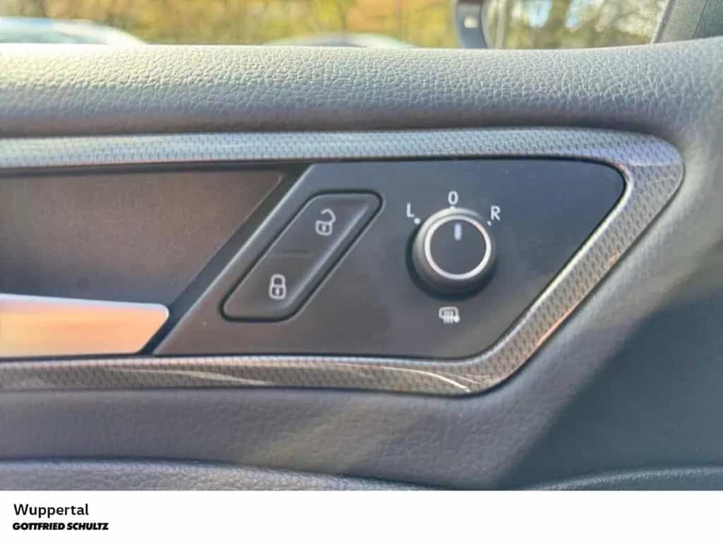 Volkswagen Golf 1.0 TSI IQ.Drive STHZ ACC SHZ PDC LM 11/2019-photo-11