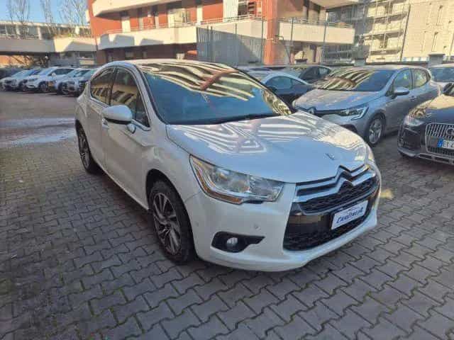 DS Automobiles DS4 DS AUTOMOBILES DS 4 1.6 e-HDi 115 airdream Chic 04/2013-photo-2