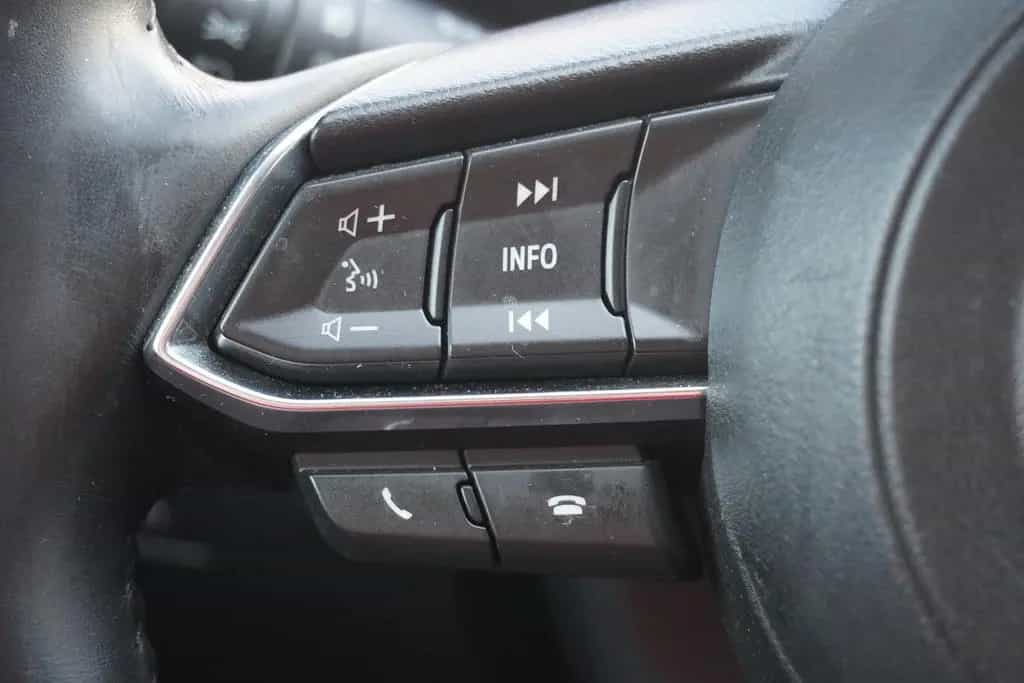 Mazda 3 2.0 Xenon Tempomat Sitzheizung DAB AHK PDC 11/2017-photo-19