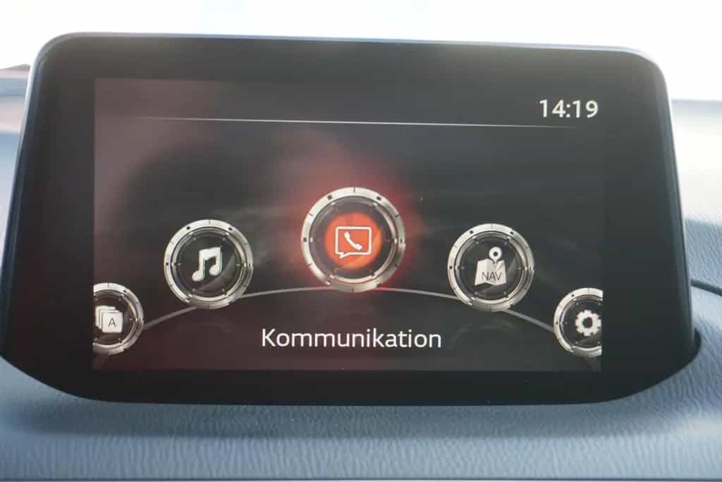 Mazda 3 2.0 Xenon Tempomat Sitzheizung DAB AHK PDC 11/2017-photo-23