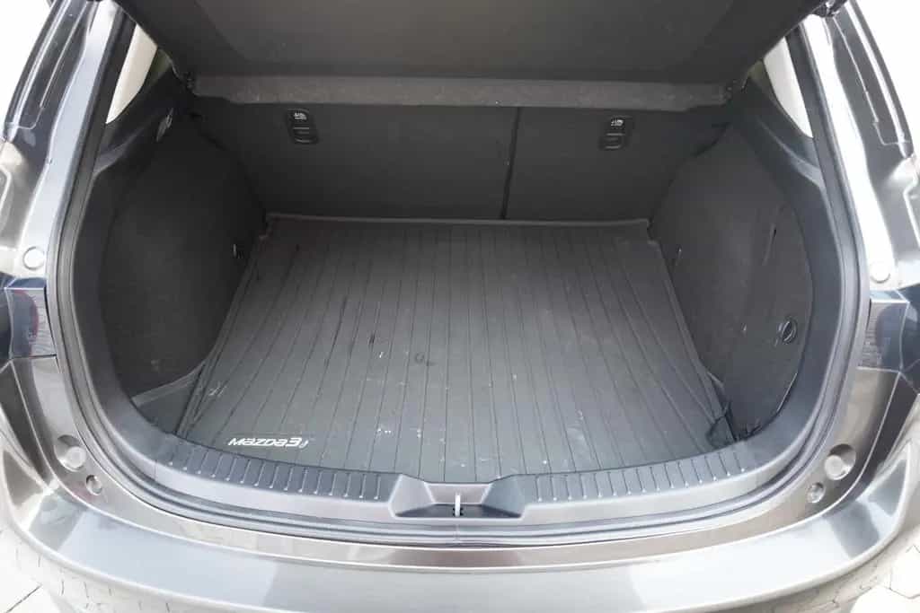 Mazda 3 2.0 Xenon Tempomat Sitzheizung DAB AHK PDC 11/2017-photo-27