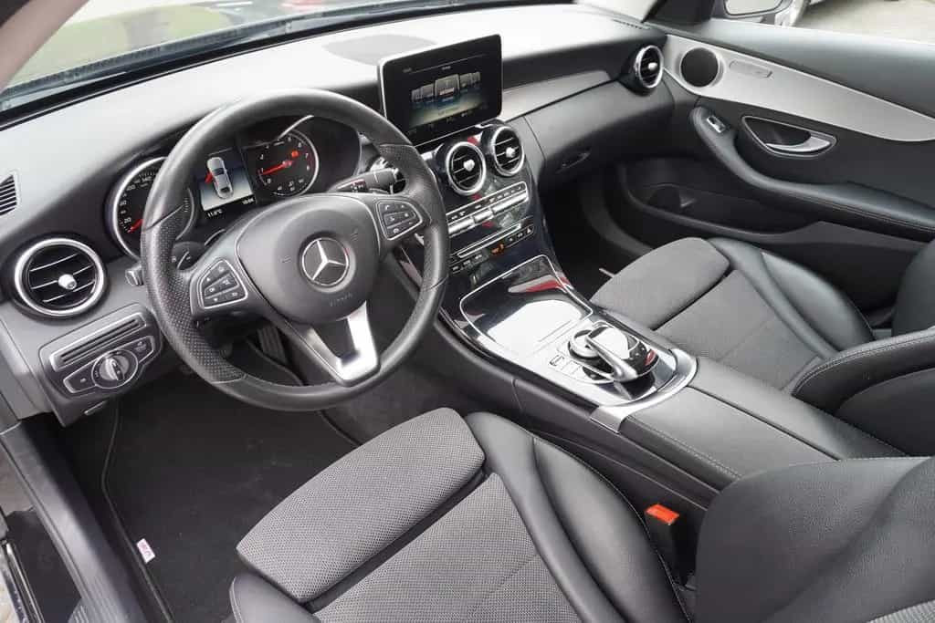 Mercedes-Benz C-Class Avantgarde 4Matic LED Navi Totwinkel PDC 02/2018-photo-10