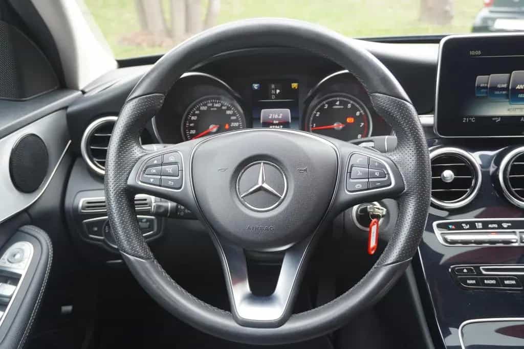 Mercedes-Benz C-Class Avantgarde 4Matic LED Navi Totwinkel PDC 02/2018-photo-16