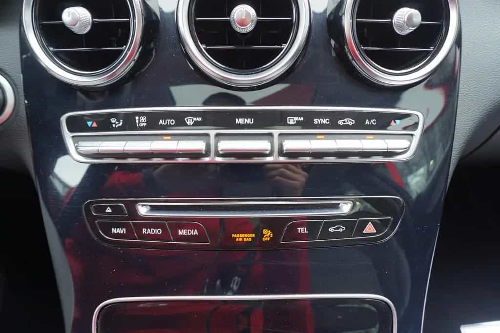Mercedes-Benz C-Class Avantgarde 4Matic LED Navi Totwinkel PDC 02/2018-photo-20