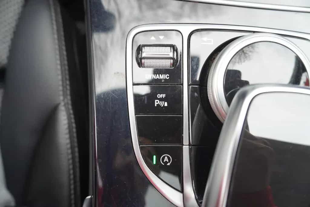 Mercedes-Benz C-Class Avantgarde 4Matic LED Navi Totwinkel PDC 02/2018-photo-21
