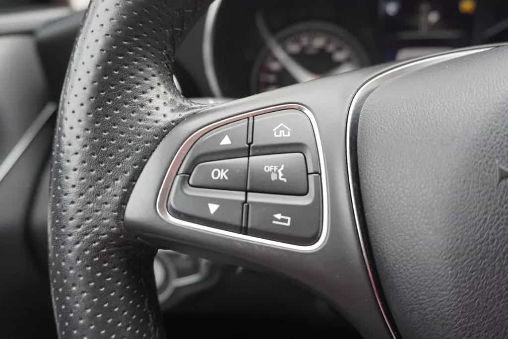 Mercedes-Benz C-Class Avantgarde 4Matic LED Navi Totwinkel PDC 02/2018-photo-23