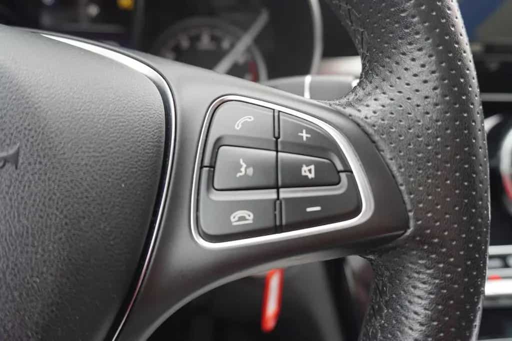 Mercedes-Benz C-Class Avantgarde 4Matic LED Navi Totwinkel PDC 02/2018-photo-24