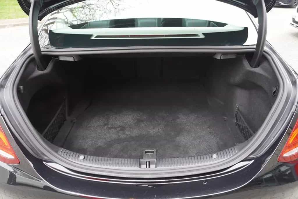 Mercedes-Benz C-Class Avantgarde 4Matic LED Navi Totwinkel PDC 02/2018-photo-29