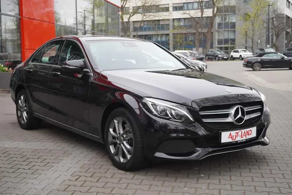 Mercedes-Benz C-Class Avantgarde 4Matic LED Navi Totwinkel PDC 02/2018-photo-3