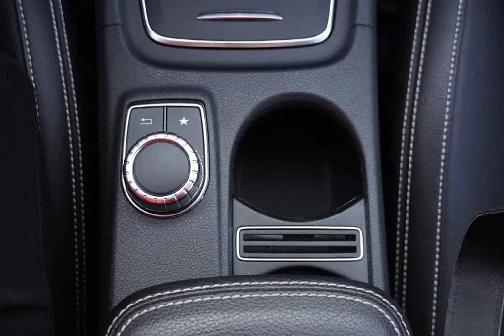 Mercedes-Benz CLA 180 Shooting Brake AMG Line LED Standheizung 06/2017-photo-14