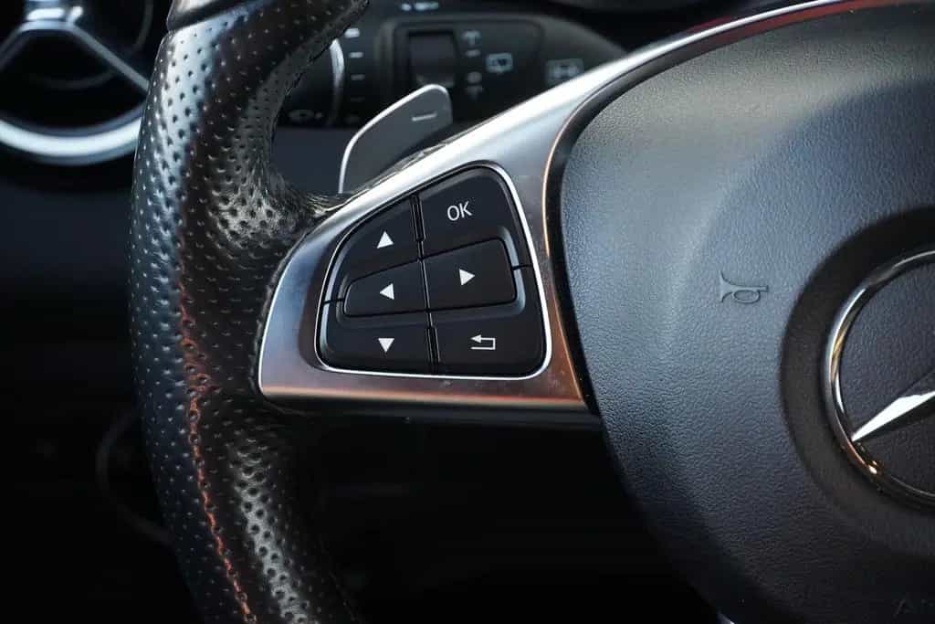 Mercedes-Benz CLA 180 Shooting Brake AMG Line LED Standheizung 06/2017-photo-17
