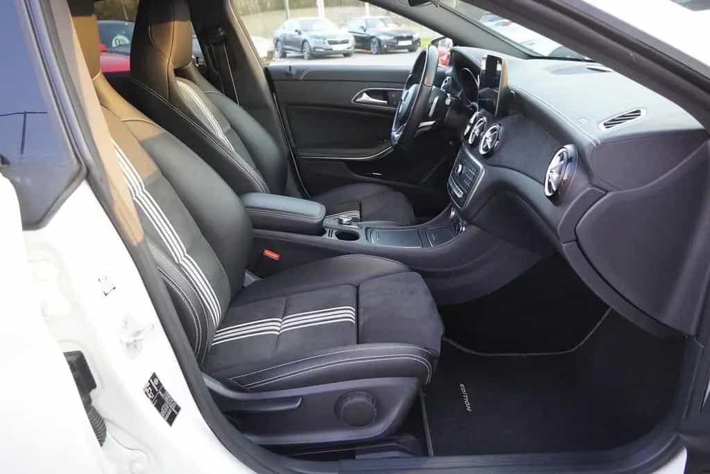Mercedes-Benz CLA 180 Shooting Brake AMG Line LED Standheizung 06/2017-photo-26