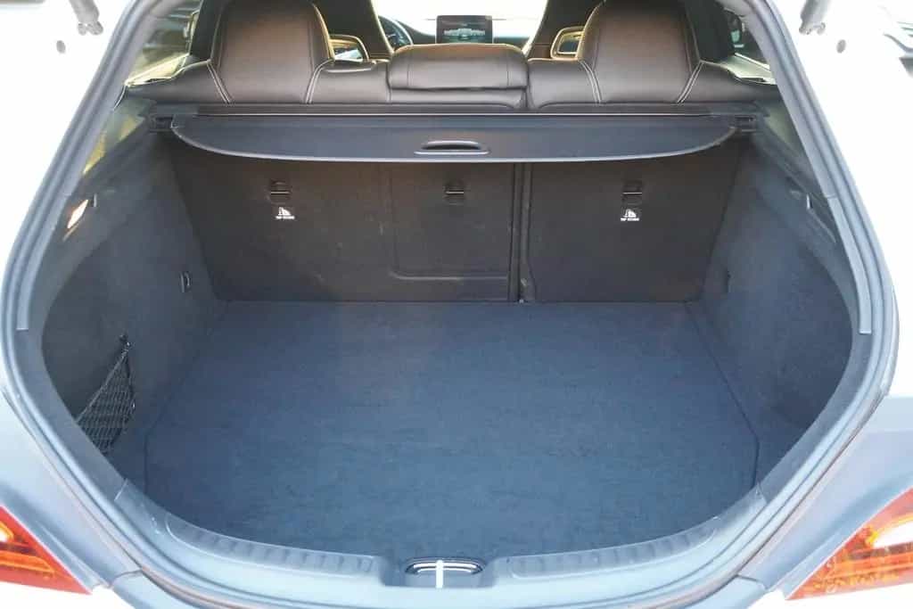 Mercedes-Benz CLA 180 Shooting Brake AMG Line LED Standheizung 06/2017-photo-29