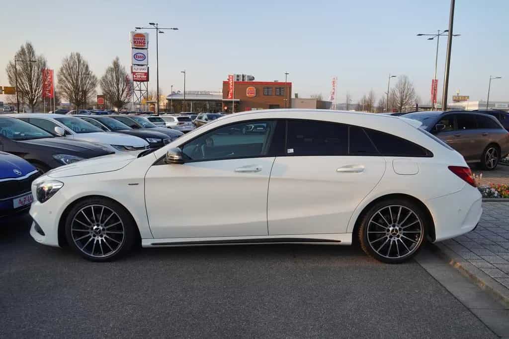 Mercedes-Benz CLA 180 Shooting Brake AMG Line LED Standheizung 06/2017-photo-5