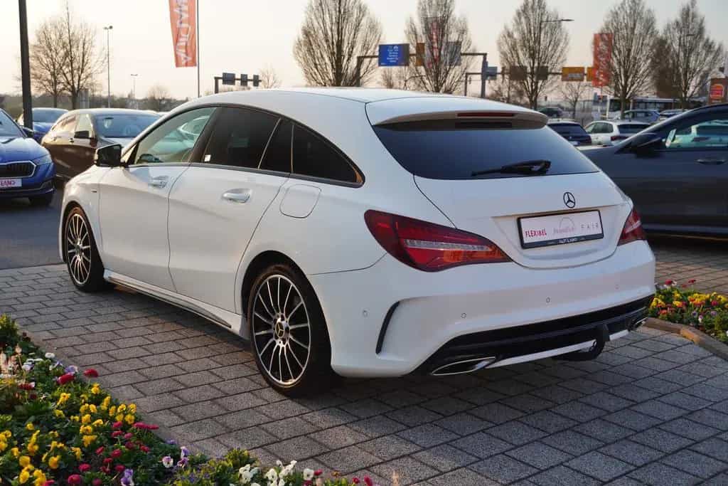 Mercedes-Benz CLA 180 Shooting Brake AMG Line LED Standheizung 06/2017-photo-6