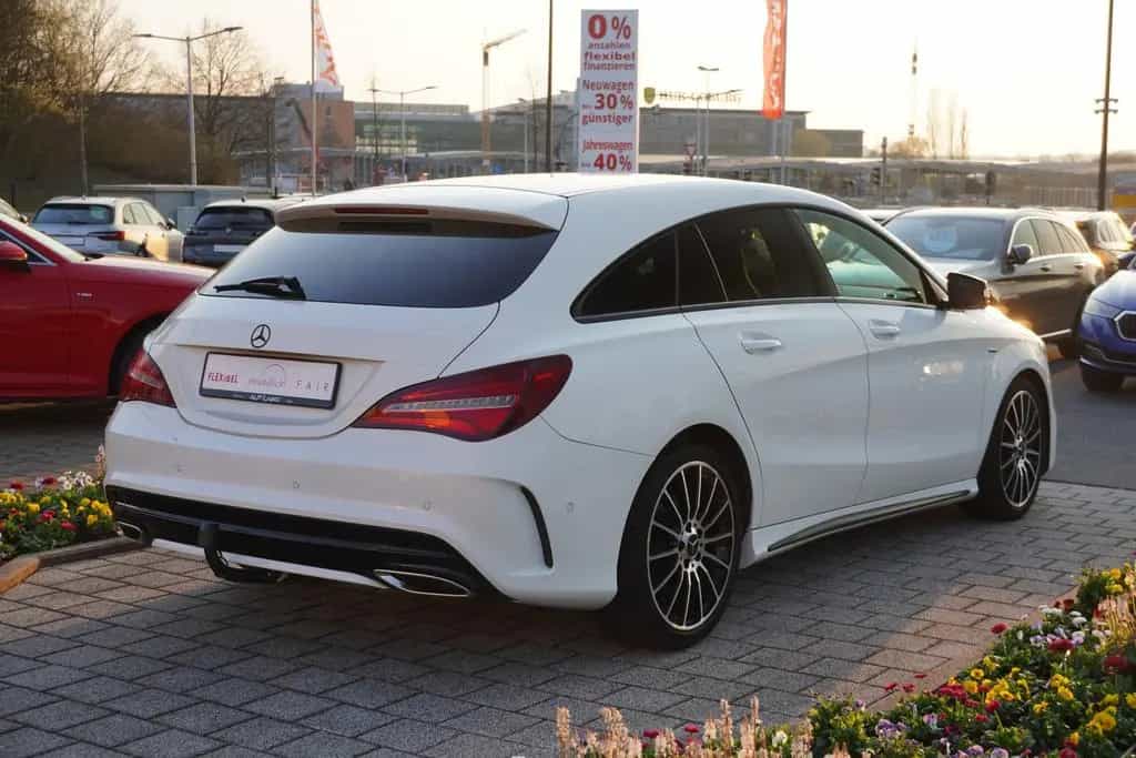 Mercedes-Benz CLA 180 Shooting Brake AMG Line LED Standheizung 06/2017-photo-8