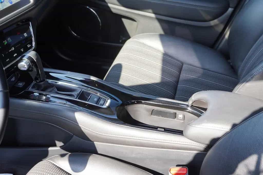 Honda HR-V 1.5 Executive Klimaaut. Navi DAB Tempomat 01/2018-photo-17