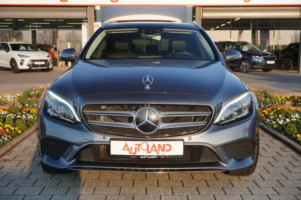 Mercedes-Benz C 180 C180 T-Modell Avantgarde LED Navi Tempomat DAB 03/2019-photo-2