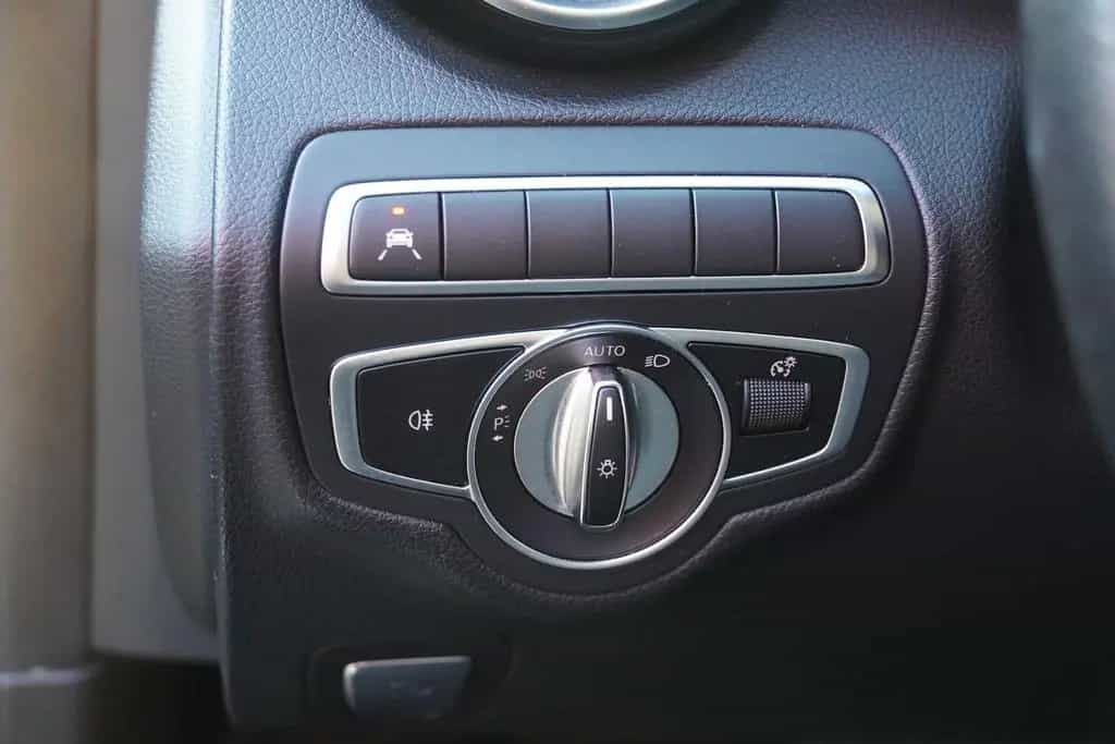 Mercedes-Benz C 180 C180 T-Modell Avantgarde LED Navi Tempomat DAB 03/2019-photo-26