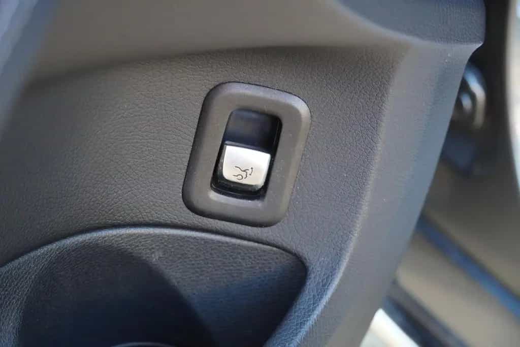 Mercedes-Benz C 180 C180 T-Modell Avantgarde LED Navi Tempomat DAB 03/2019-photo-29