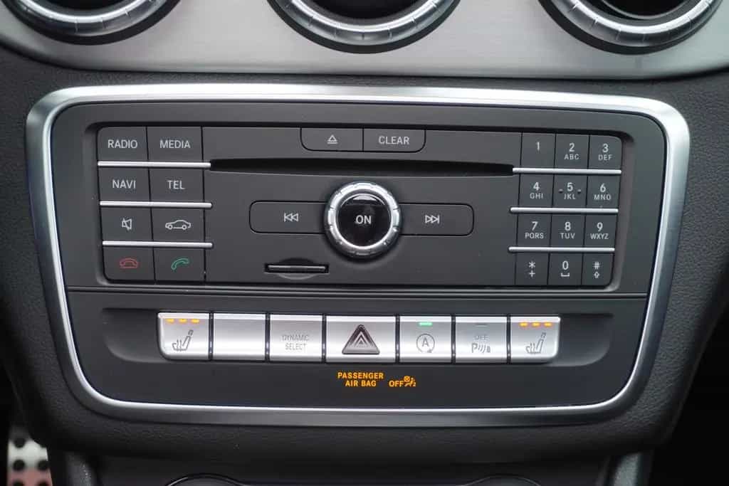 Mercedes-Benz CLA-Class 250 AMG Line LED Navi Panorama Teilleder PDC 01/2017-photo-15