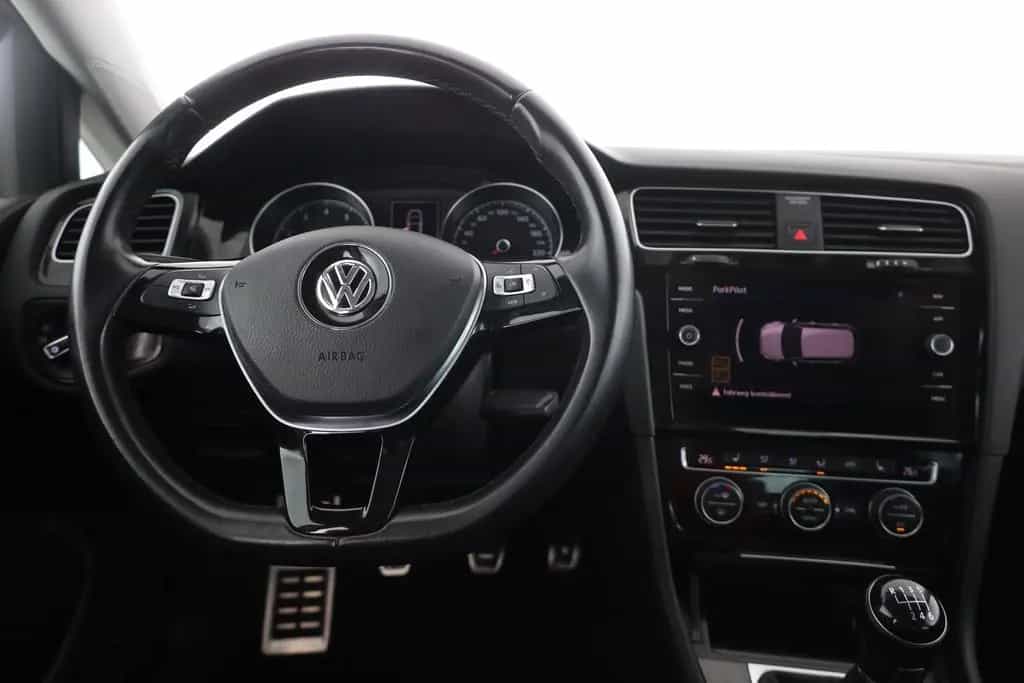 Volkswagen Golf VII 1.0 TSI Join Navi Sitzheizung PDC USB 10/2018-photo-9