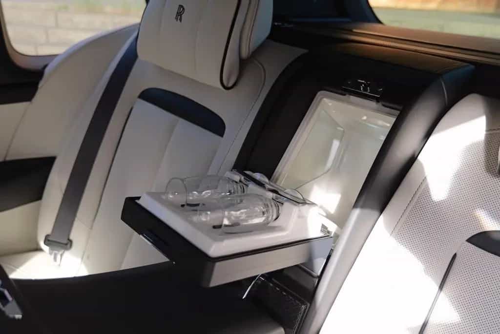 Rolls-Royce Cullinan Cullian Black Badge 4 Seats I Starlight I TV I M 03/2026-photo-13