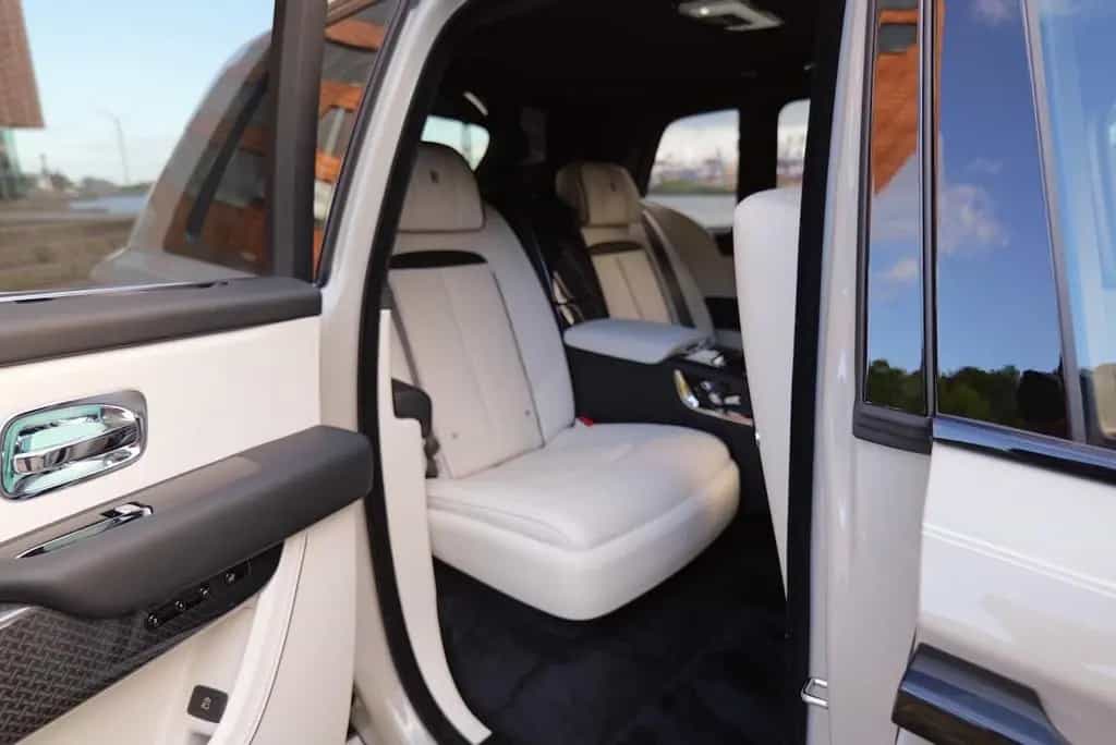 Rolls-Royce Cullinan Cullian Black Badge 4 Seats I Starlight I TV I M 03/2026-photo-30